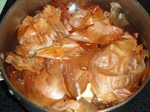 Настой из луковой шелухи  фото 