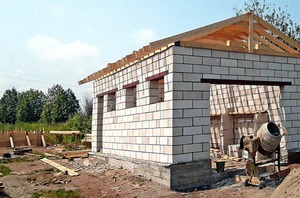 Пошаговое описание постройки коровника своими руками
